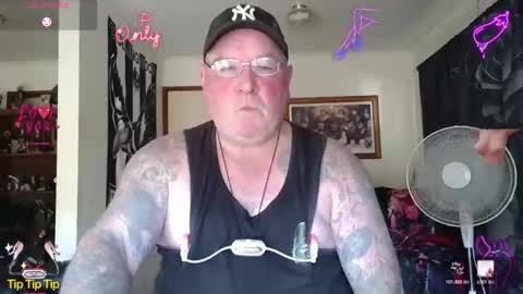tattzsexy online show from May 1, 2026, 2:27 am