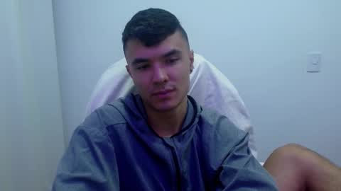 Snapshot of taurus4k chatting on December 5, 2024, 5:15 am taurus4k online show from December 5, 2024, 5:15 am