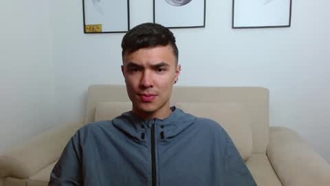 Snapshot of taurus4k chatting on January 4, 2025, 1:21 am taurus4k online show from January 4, 2025, 1:21 am