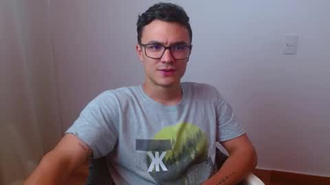 Snapshot of taurus4k chatting on February 24, 2025, 8:58 pm taurus4k online show from February 24, 2025, 8:58 pm