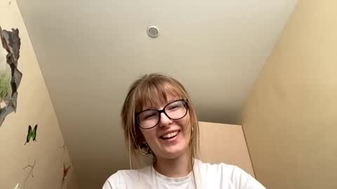 Evia online show from March 21, 2026, 8:19 am