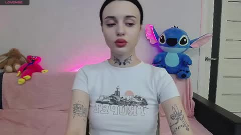 Snapshot of tayaavis chatting on February 28, 2025, 7:14 pm Taya online show from February 28, 2025, 7:14 pm