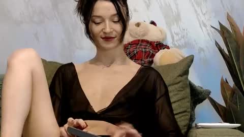 TayaKayan online show from March 4, 2026, 10:54 am