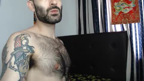 Taylor online show from October 7, 2025, 6:27 pm