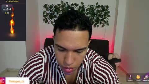 Snapshot of taylor_johnn chatting on December 8, 2024, 1:47 pm Penagos zz    online show from December 8, 2024, 1:47 pm