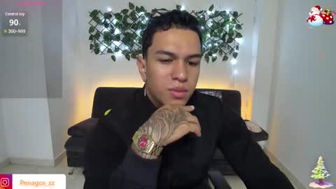 Snapshot of taylor_johnn chatting on December 15, 2024, 12:38 pm Penagos zz    online show from December 15, 2024, 12:38 pm