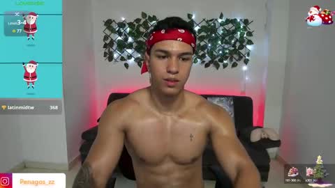 Snapshot of taylor_johnn chatting on December 17, 2024, 5:36 pm Penagos zz    online show from December 17, 2024, 5:36 pm