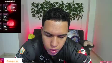 Snapshot of taylor_johnn chatting on January 7, 2025, 2:08 pm Penagos zz    online show from January 7, 2025, 2:08 pm