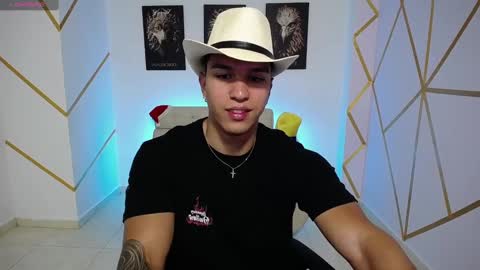 Snapshot of taylor_johnn chatting on January 17, 2025, 11:51 pm Penagos zz    online show from January 17, 2025, 11:51 pm