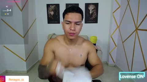 Snapshot of taylor_johnn chatting on February 7, 2025, 3:52 pm Penagos zz    online show from February 7, 2025, 3:52 pm