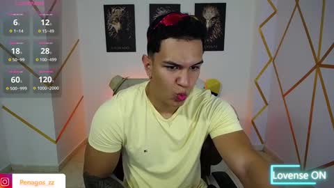 Snapshot of taylor_johnn chatting on March 2, 2025, 7:23 pm Penagos zz    online show from March 2, 2025, 7:23 pm