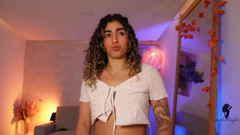 taylormichell online show from October 27, 2025, 10:25 pm