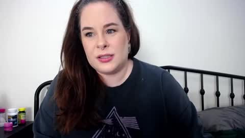 Snapshot of taylormichaels87 chatting on September 30, 2025, 2:27 am Taylor Michaels online show from September 30, 2025, 2:27 am