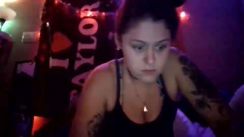 Snapshot of taylorriot chatting on October 16, 2025, 1:39 am Taylor Riot online show from October 16, 2025, 1:39 am