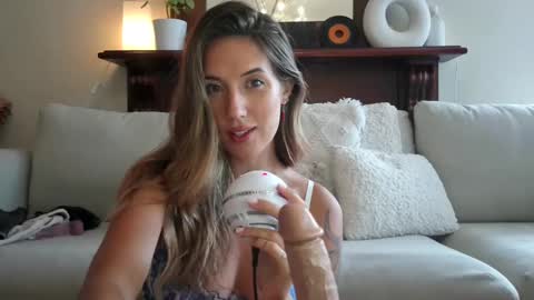 Taylor online show from February 7, 2025, 1:04 am