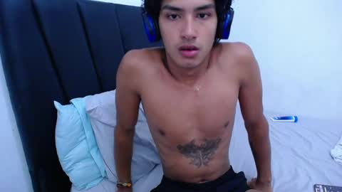 Tayron online show from February 16, 2025, 7:05 pm