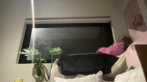 Snapshot of tayrosees chatting on May 21, 2026, 8:43 am Tay Rose online show from May 21, 2026, 8:43 am