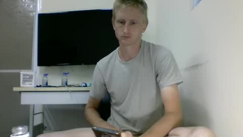 tcute0 online show from October 8, 2025, 9:12 pm