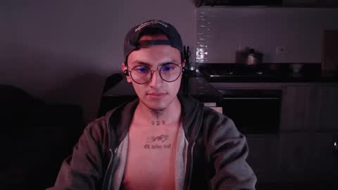 Snapshot of te0__0 chatting on February 18, 2025, 2:59 am Teo independent model online show from February 18, 2025, 2:59 am