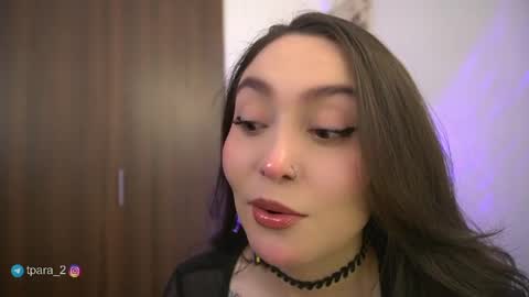 Snapshot of te_para_dos chatting on June 7, 2026, 5:27 pm Leo and Luna online show from June 7, 2026, 5:27 pm