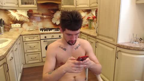 Teddy online show from March 10, 2025, 7:53 am