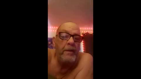 Snapshot of tedestep2 chatting on May 8, 2026, 3:06 pm tedestep2 online show from May 8, 2026, 3:06 pm