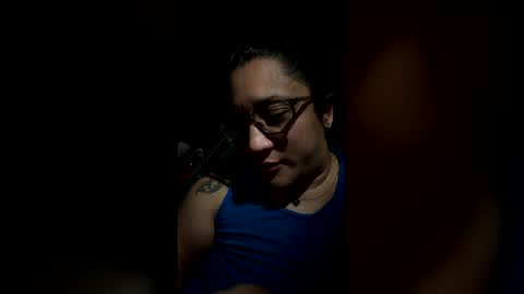 Snapshot of tee1luv chatting on March 9, 2026, 4:38 am tee1luv online show from March 9, 2026, 4:38 am