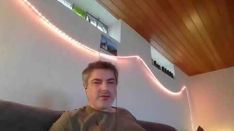 Peter online show from February 22, 2025, 2:41 pm