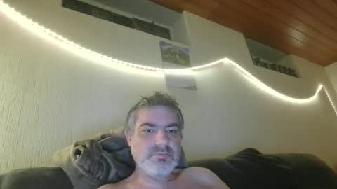 Peter online show from October 30, 2025, 7:58 pm