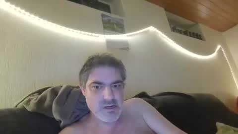 Peter online show from November 10, 2025, 7:46 pm