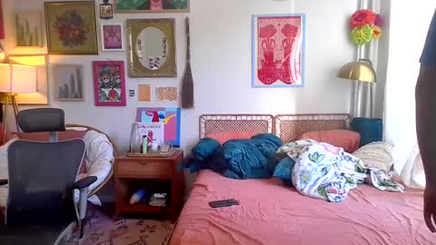 Snapshot of teethirstrap chatting on December 22, 2024, 6:15 pm teethirstrap online show from December 22, 2024, 6:15 pm