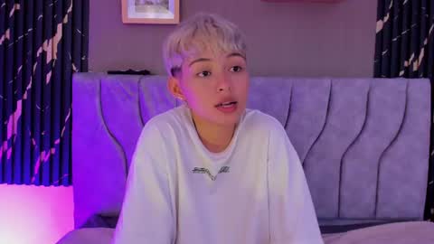 Snapshot of tefi_meow_ chatting on June 18, 2026, 2:10 pm Estefani online show from June 18, 2026, 2:10 pm