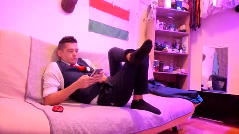 Virg Lszl online show from December 16, 2025, 5:56 am