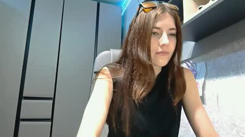 Alice online show from October 12, 2025, 5:06 am