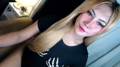 Im Dianna DONT FORGET TO FOLLOW ME   online show from January 9, 2026, 3:42 am