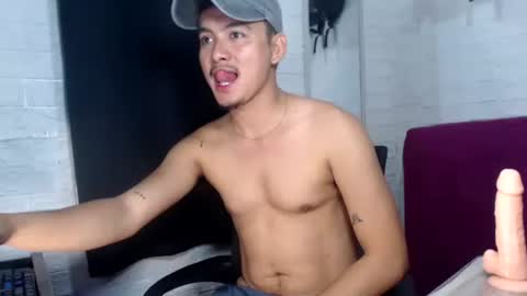 tempting_jon online show from October 3, 2025, 8:55 am