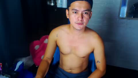 Snapshot of tempting_jon chatting on May 1, 2026, 9:14 am tempting_jon online show from May 1, 2026, 9:14 am