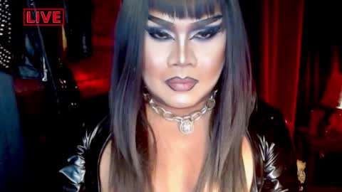 Snapshot of temptress_cocoxxx chatting on April 21, 2026, 8:23 pm Mistress Coco online show from April 21, 2026, 8:23 pm