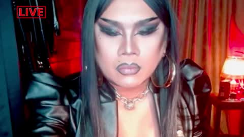 Snapshot of temptress_cocoxxx chatting on April 24, 2026, 4:42 pm Mistress Coco online show from April 24, 2026, 4:42 pm