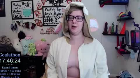 Pixie and Tentacle Overlord online show from November 20, 2025, 7:24 pm