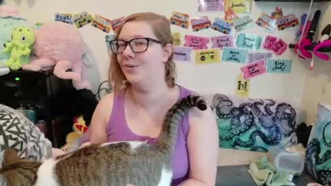 Snapshot of ten_tickle_pixie chatting on May 27, 2026, 6:16 pm Pixie and Tentacle Overlord online show from May 27, 2026, 6:16 pm