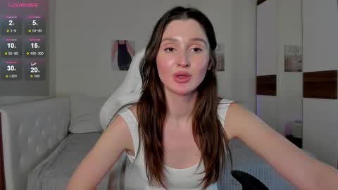 Snapshot of tender_babyy chatting on February 9, 2025, 7:30 pm Sexy girl Li online show from February 9, 2025, 7:30 pm