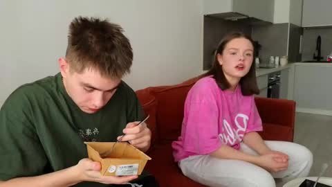 Snapshot of tenderlovesss chatting on February 25, 2025, 7:31 am Amanda and Kenny online show from February 25, 2025, 7:31 am