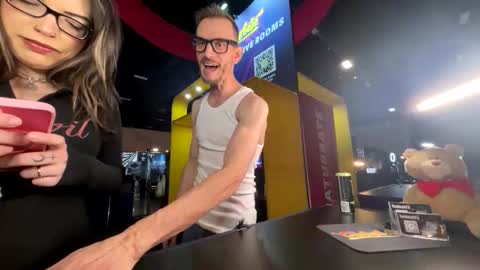 Ty online show from November 8, 2025, 8:29 pm