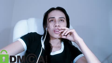 Lisa online show from January 21, 2025, 1:11 pm