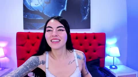 Snapshot of teresa_moon chatting on February 6, 2025, 10:53 pm TERESA Give me a good rating if you enjoy my show online show from February 6, 2025, 10:53 pm