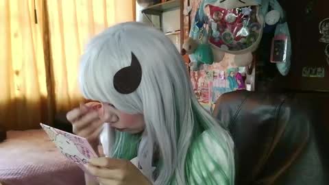 Terra Elowen online show from April 14, 2026, 5:08 pm