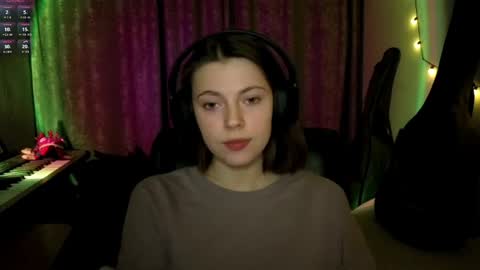 Anny Simpson online show from April 1, 2026, 8:06 pm