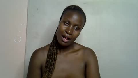 terriam online show from November 3, 2025, 8:37 am