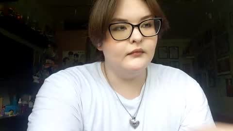 Snapshot of terrimaldonado chatting on July 14, 2026, 8:41 am Emily online show from July 14, 2026, 8:41 am